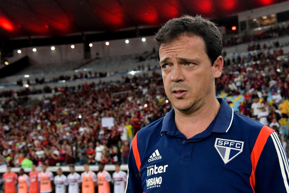 Não temos mais tempo para experiências. O São Paulo FC precisa de um técnico pronto, experiente e vitorioso